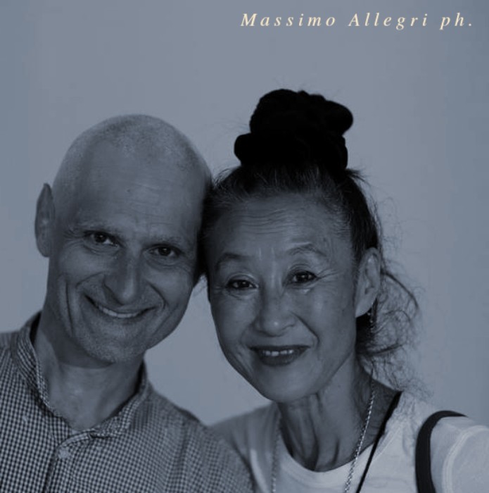 Yumiko Yoshioka and 
  Annibale Covini Gerolamo,
  foto di Massimo Allegri ©;
  go and see Before the Down on Youtube