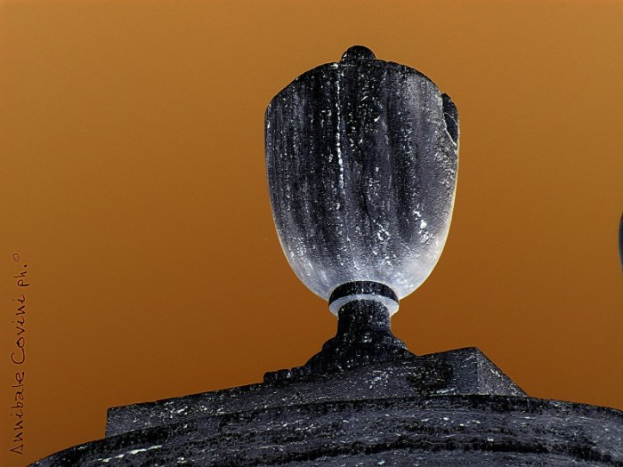 Milano, Cimitero Monumentale, 
 foto scattata nel 2022 
 da Annibale Covini ©
