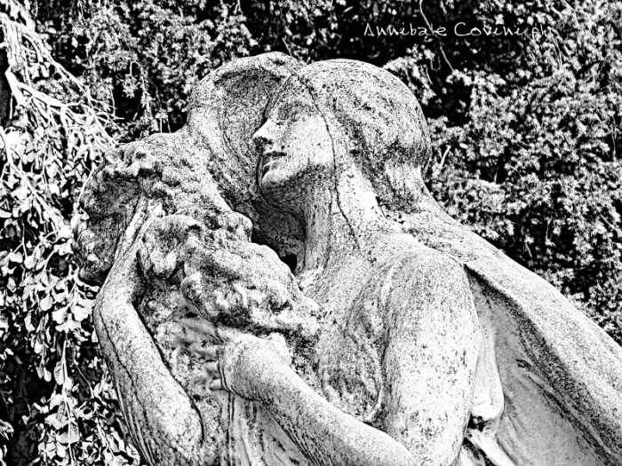 Milano, Cimitero Monumentale, 
 foto scattata nel 2022 
 da Annibale Covini ©