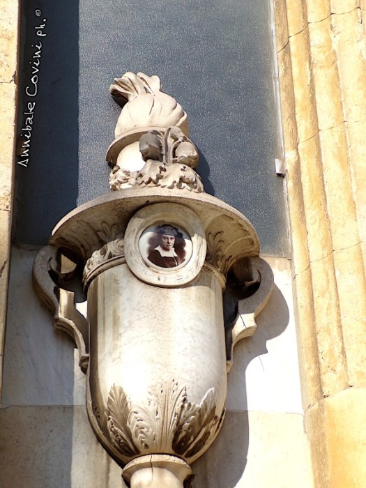 Milano, Cimitero Monumentale, 
 foto scattata nel 2022 
 da Annibale Covini ©