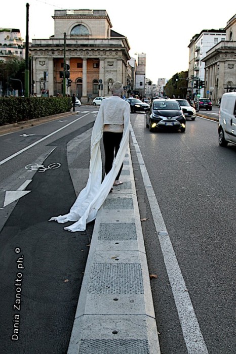 Urbana Inquietudine, 
Annibale Covini Gerolamo e Filippo Zoli; 
foto, costumi e trucco di Dania Zanotto  ©