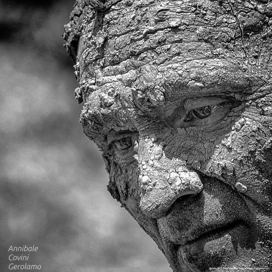 Annibale Covini Gerolamo Butohdance; fotografo Roby Anedda; cave di Monteponi, Iglesias, Sardegna, Italia