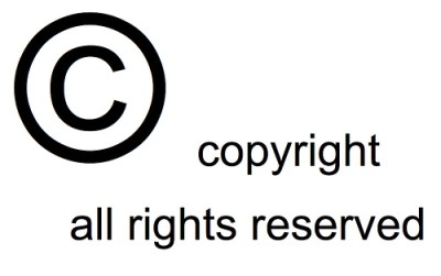 Copyrights su Wikipedia: Il copyright, termine di lingua
 inglese che letteralmente significa diritto di copia, è un
 termine che identifica il diritto d'autore nei paesi di common
 law, dal quale però differisce sotto vari aspetti.
 Ciononostante, il termine viene comunemente usato anche per
 indicare genericamente la normativa sul diritto d'autore degli
 ordinamenti di civil law. È solitamente abbreviato con il
 simbolo ©. Quando tale simbolo non è utilizzabile si riproduce
 con la lettera c posta tra parentesi. In base alla Convenzione
 di Berna è stata introdotta la regola della durata più
 breve... 